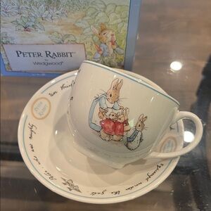 Wedgwood Peter Rabbit Teacup Saucer Set Boxed England Gift